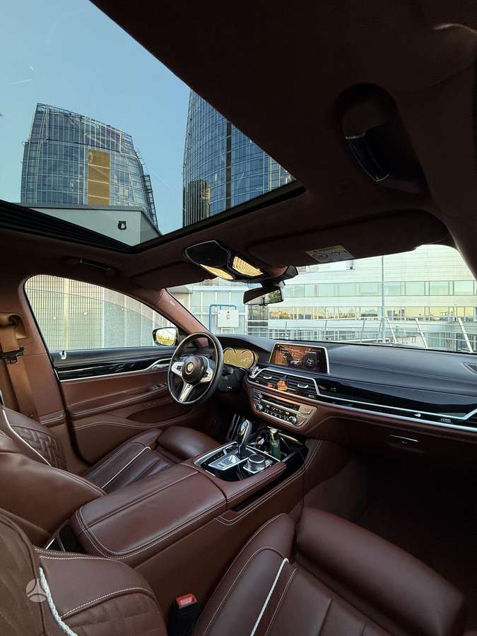 BMW 730, 3.0 l., Седан