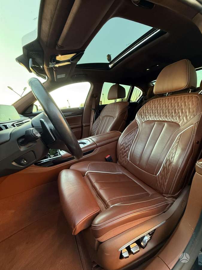 BMW 730, 3.0 l., Седан