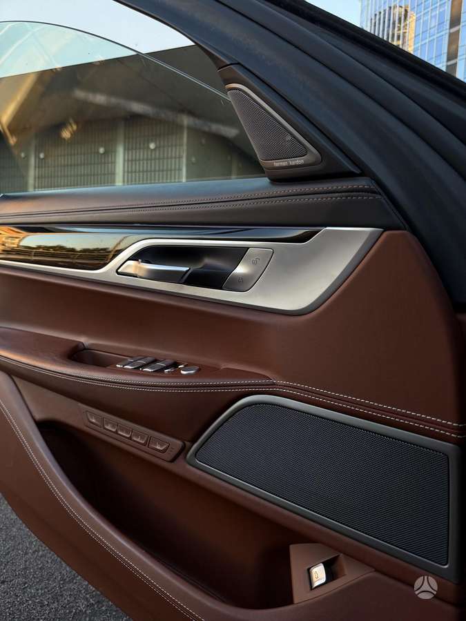 BMW 730, 3.0 l., Седан
