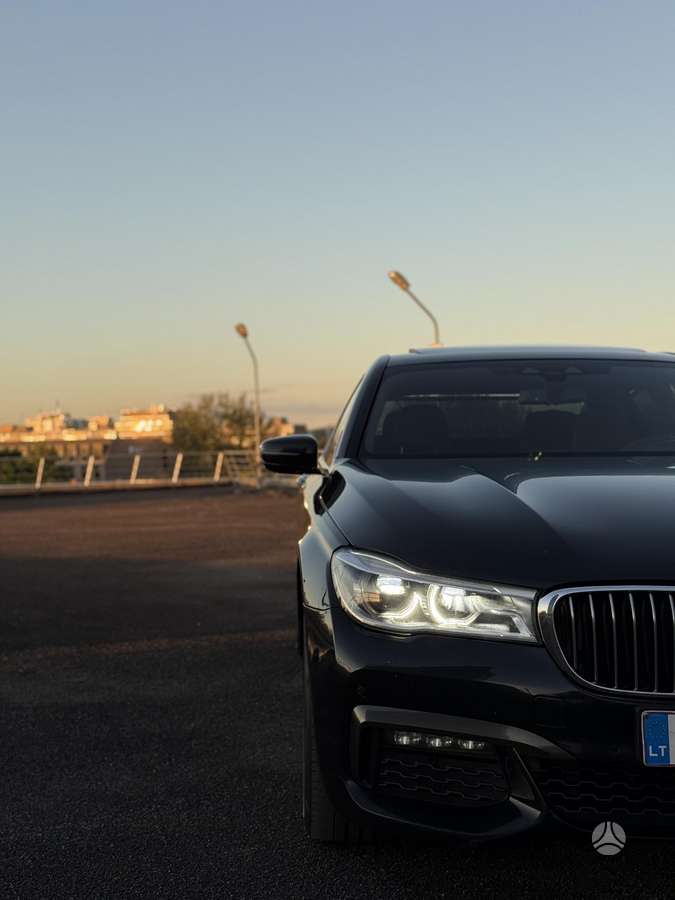 BMW 730, 3.0 l., Седан