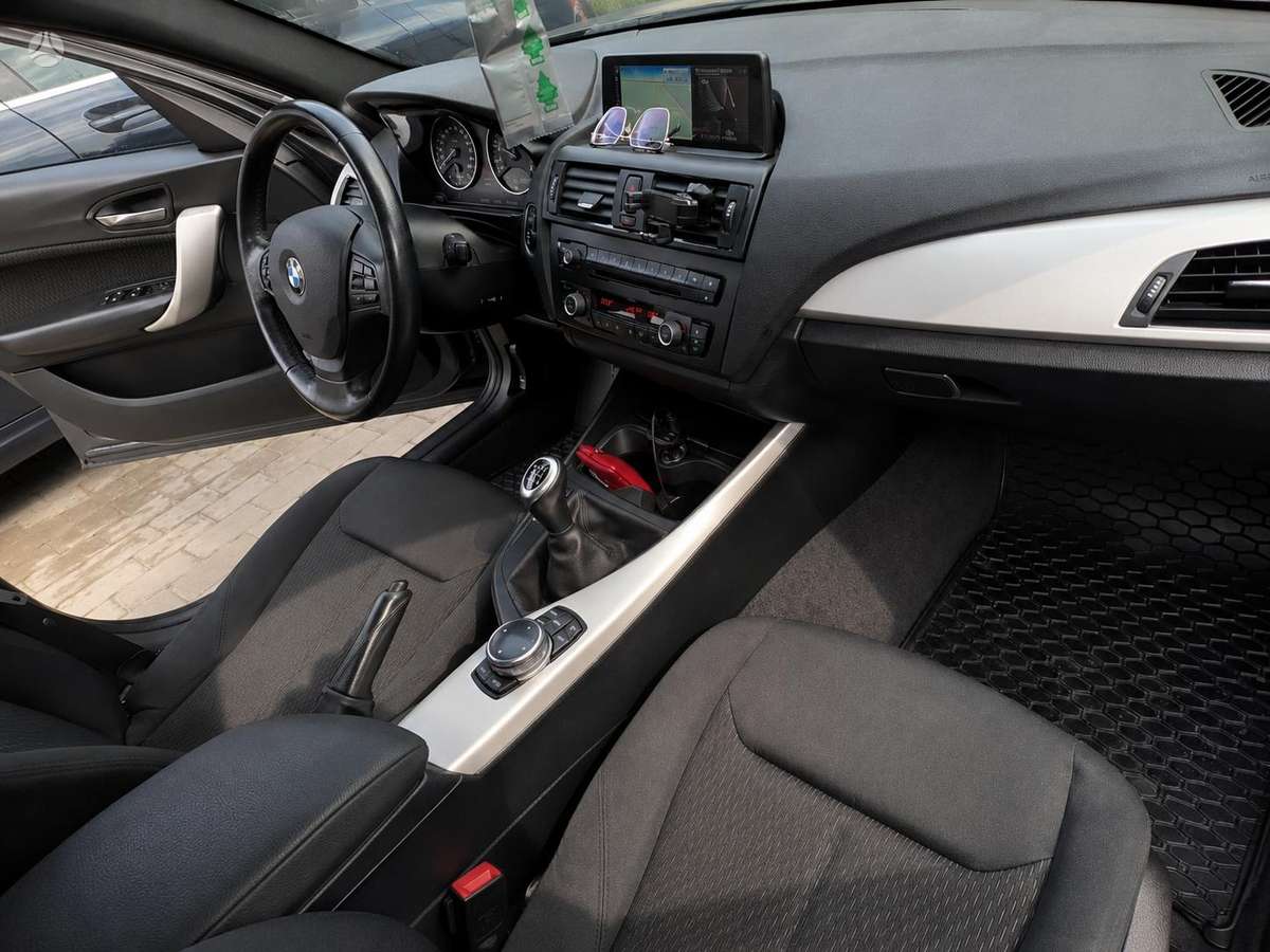 BMW 116, 1.6 l., Хэтчбек