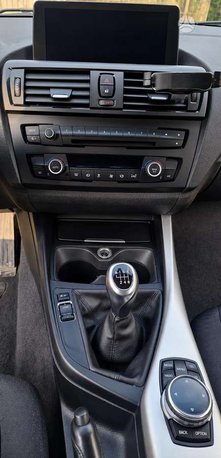 BMW 116, 1.6 l., Хэтчбек