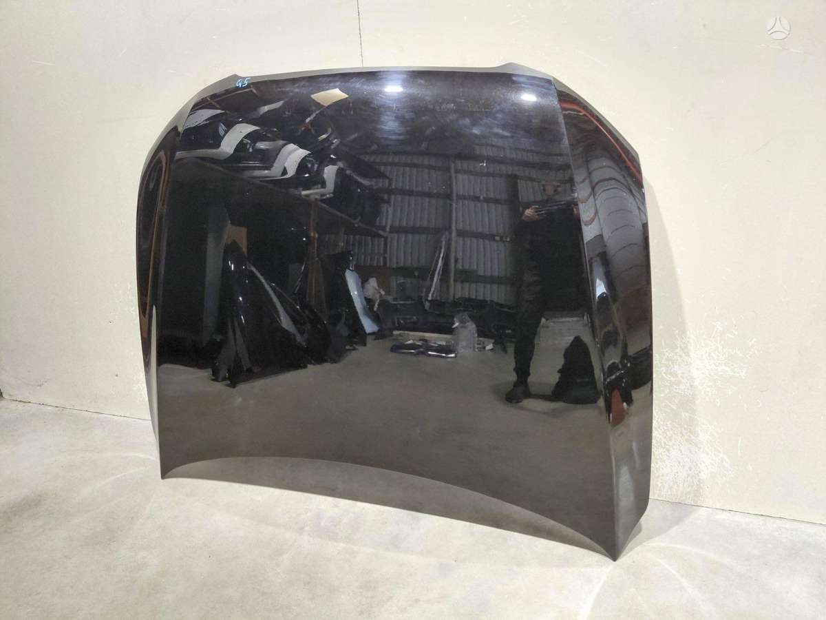 Audi Q5 hood (front, rear)