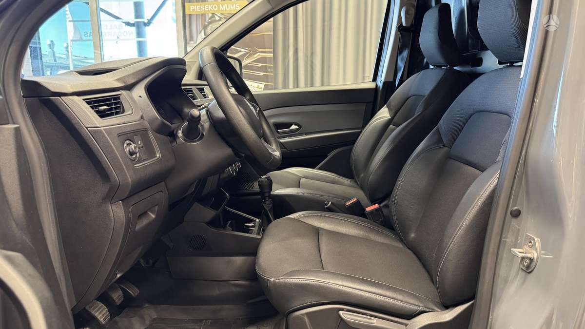 Renault Express, Коммерческий