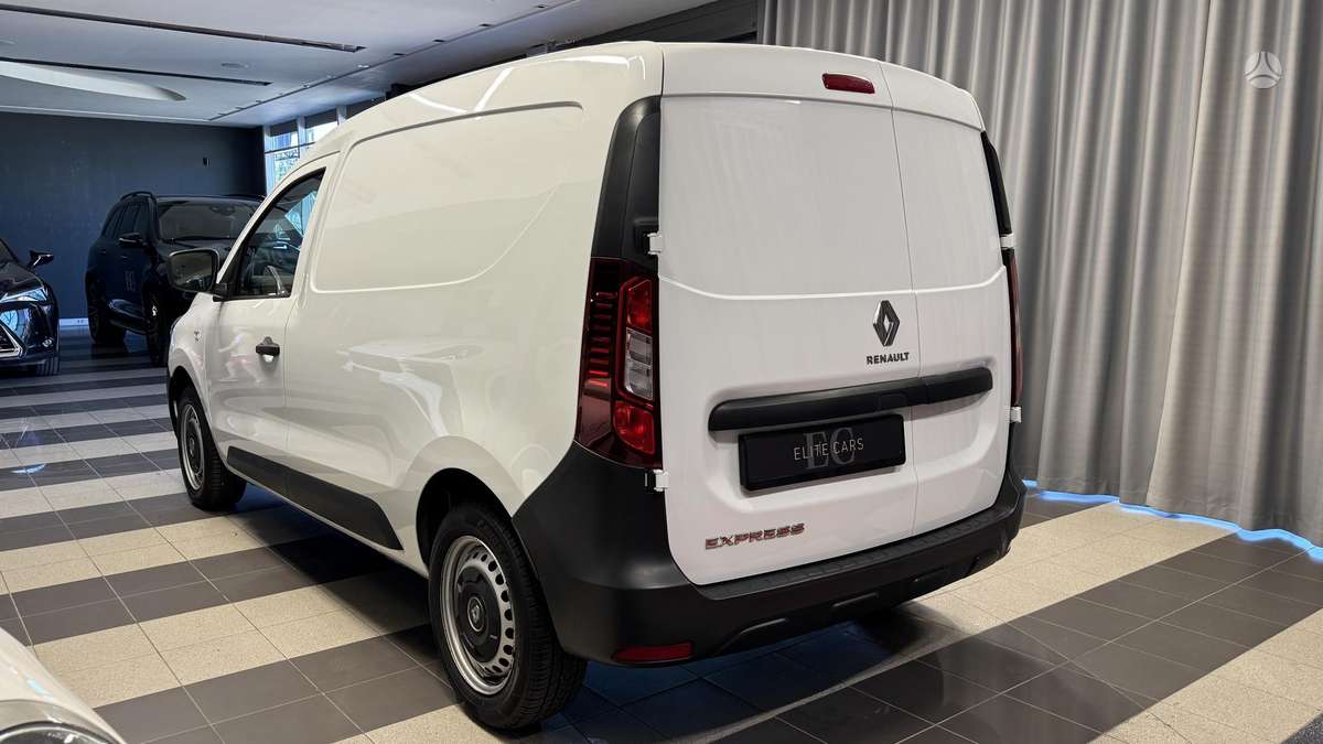 Renault Express, Коммерческий