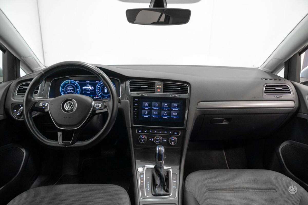 Volkswagen Golf, hatchback