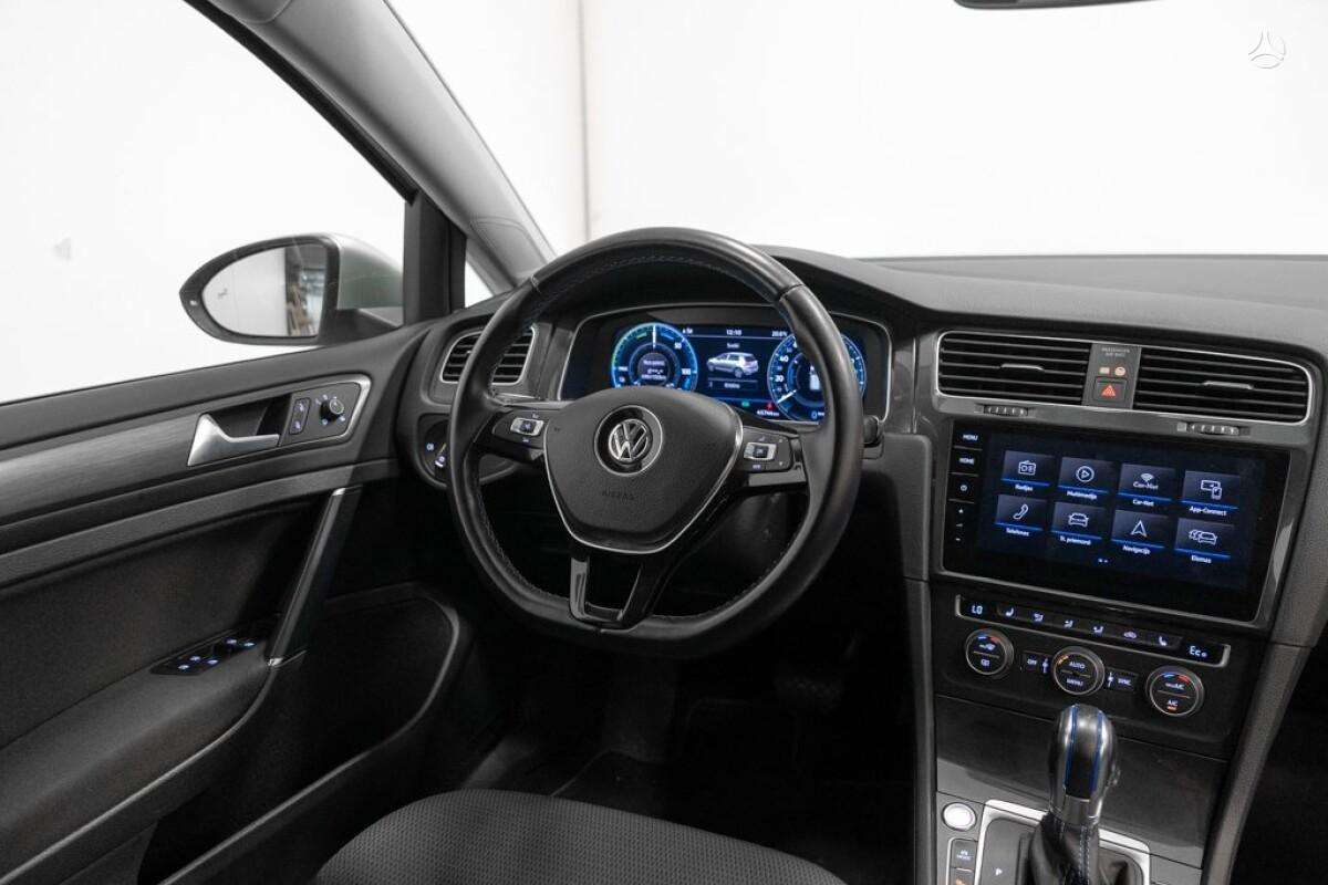 Volkswagen Golf, hatchback