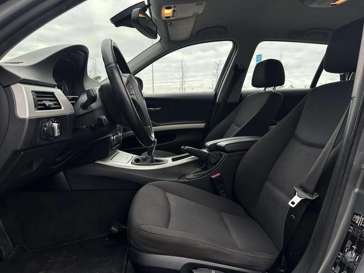 BMW 320, 2.0 l., wagon