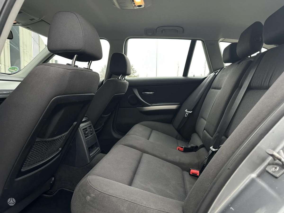 BMW 320, 2.0 l., wagon