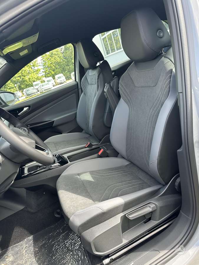 Volkswagen ID.4 - 11