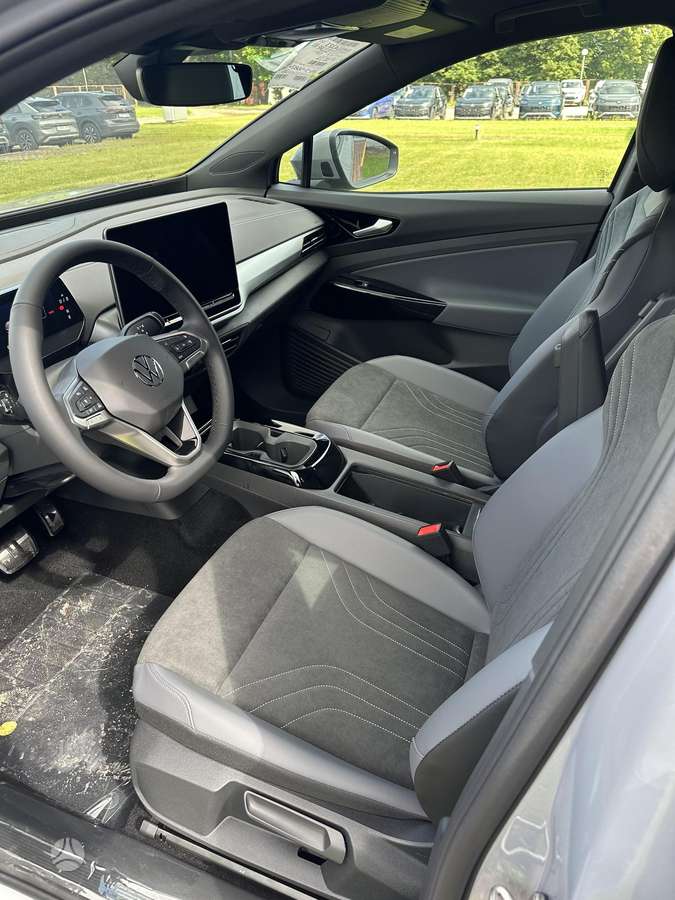 Volkswagen ID.4 - 10