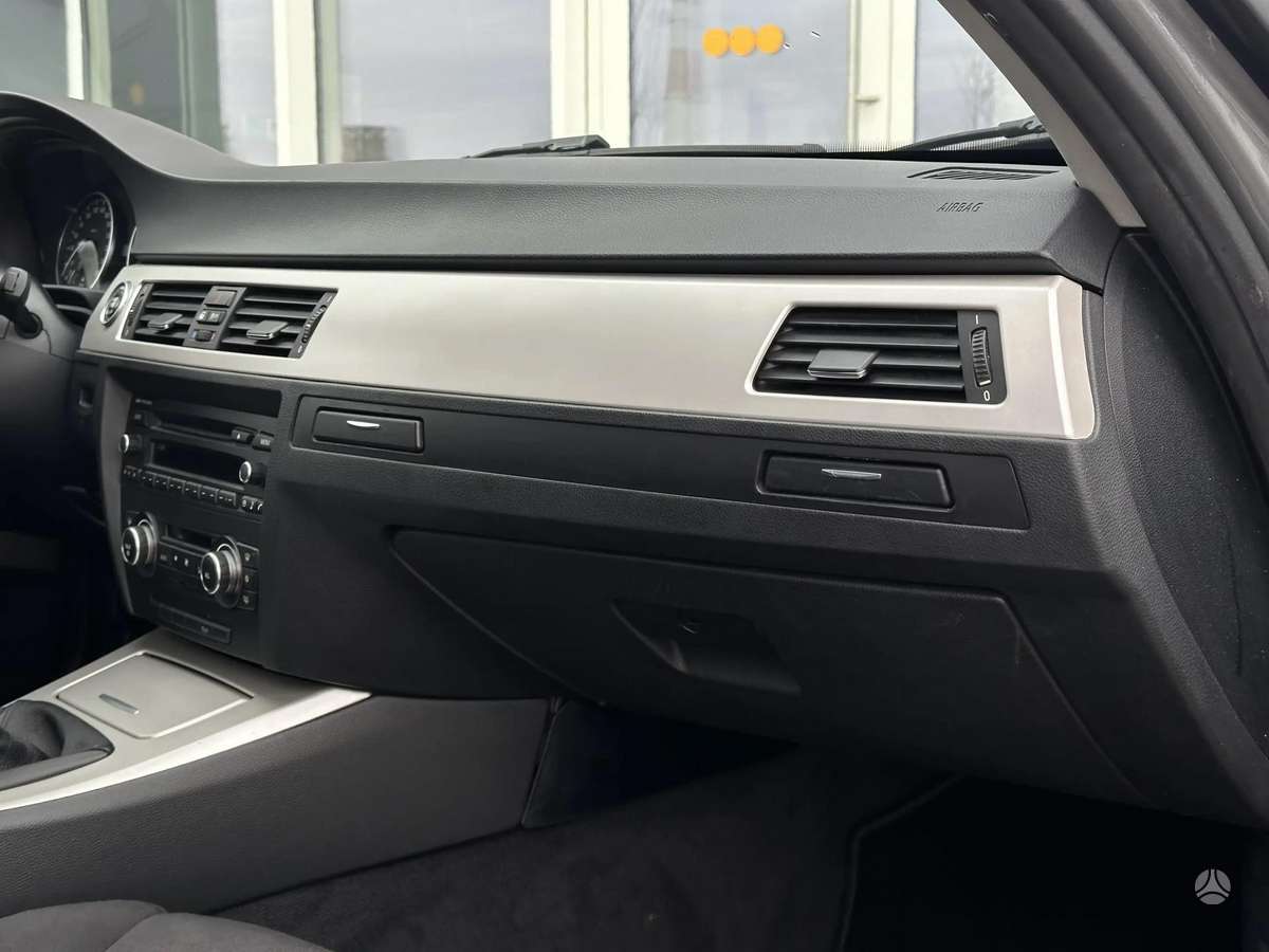 BMW 320, 2.0 l., wagon
