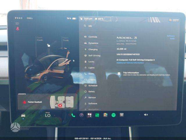 Tesla Model 3, sedanas