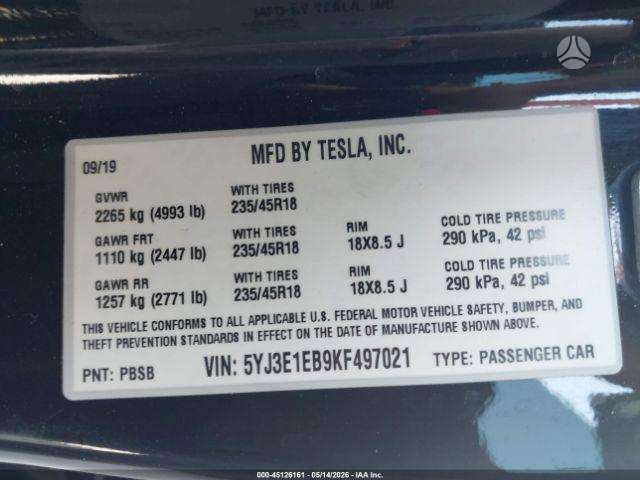 Tesla Model 3, sedanas