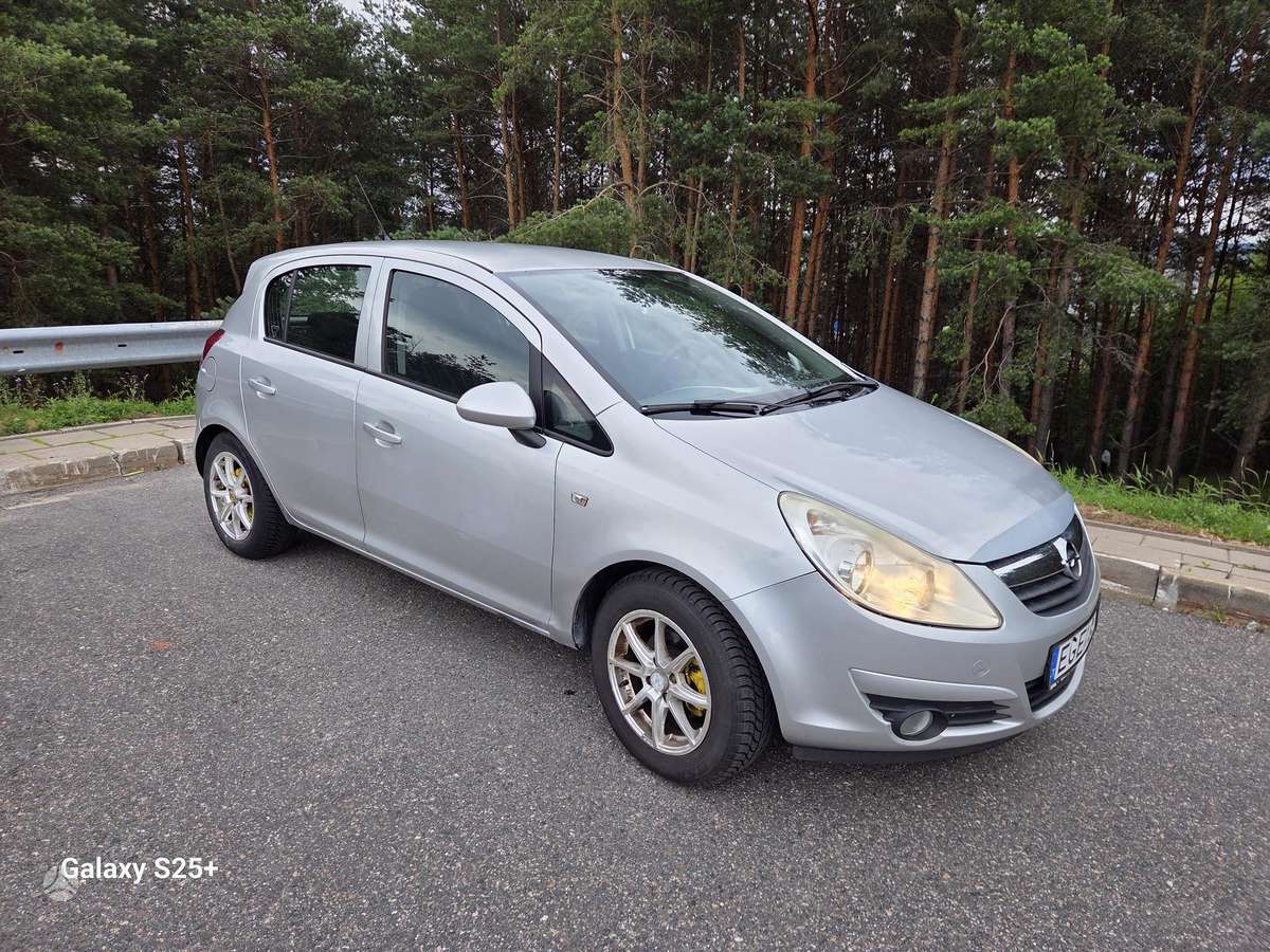 Opel Corsa, 1.4 l., Хэтчбек