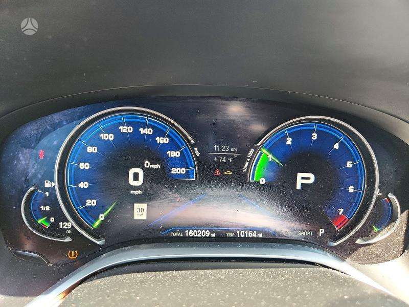 BMW 750, 4.4 l., Седан