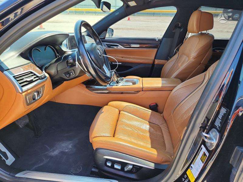 BMW 750, 4.4 l., Седан