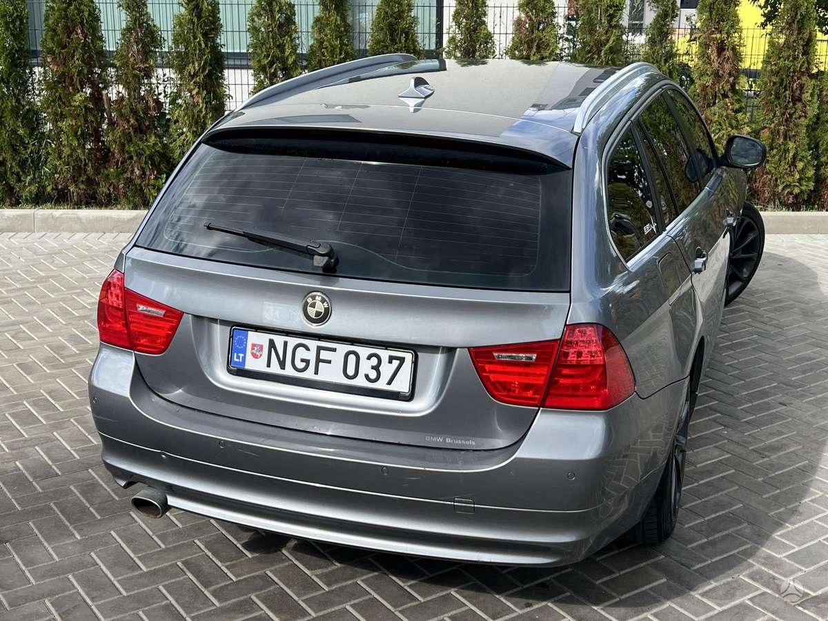 BMW 318, 2.0 l., wagon