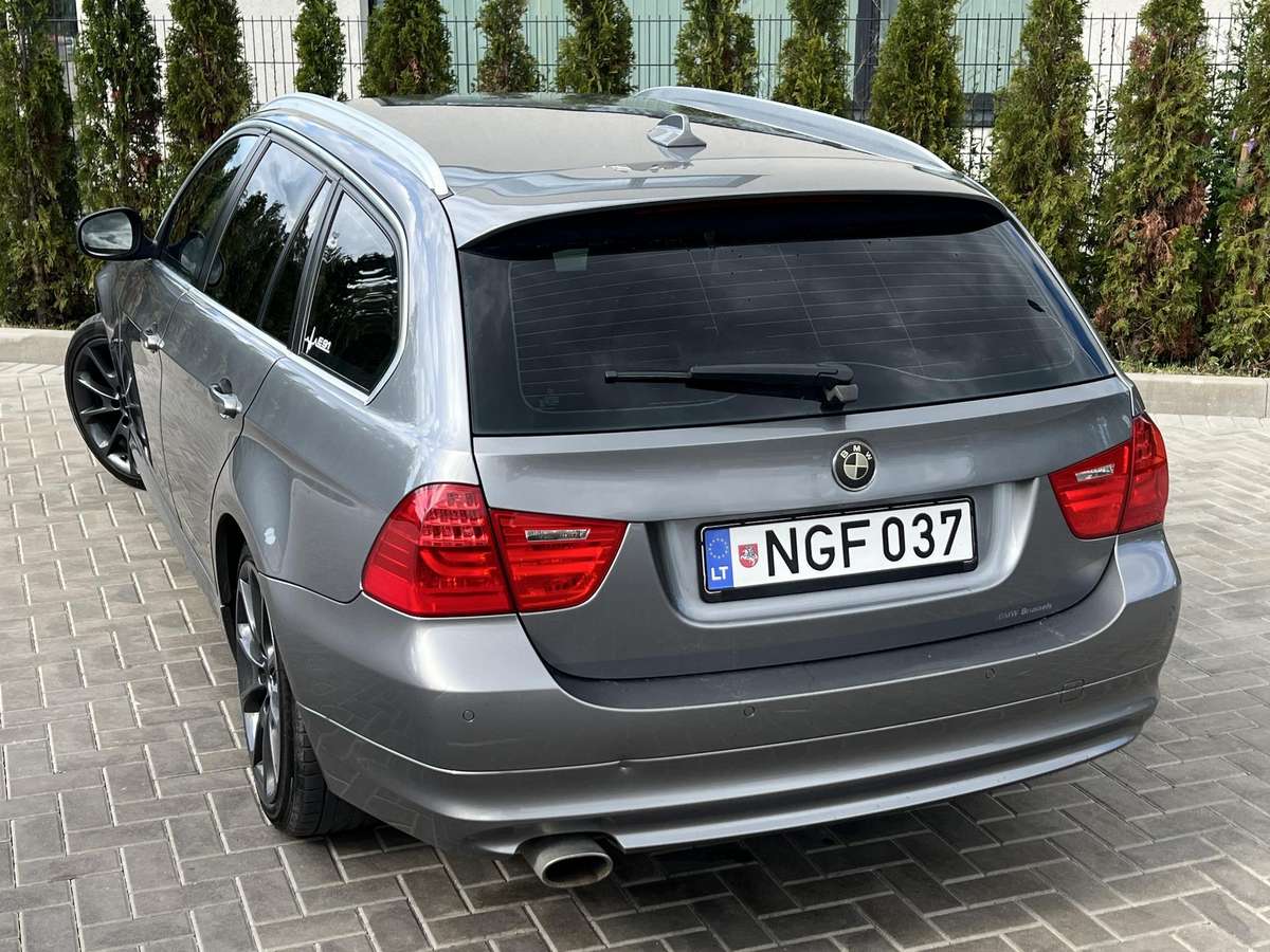 BMW 318, 2.0 l., wagon