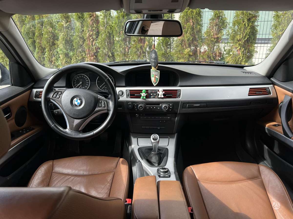 BMW 318, 2.0 l., Универсал