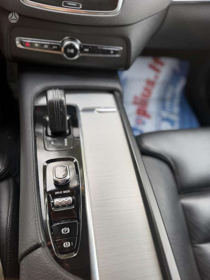 Volvo XC90 - 9