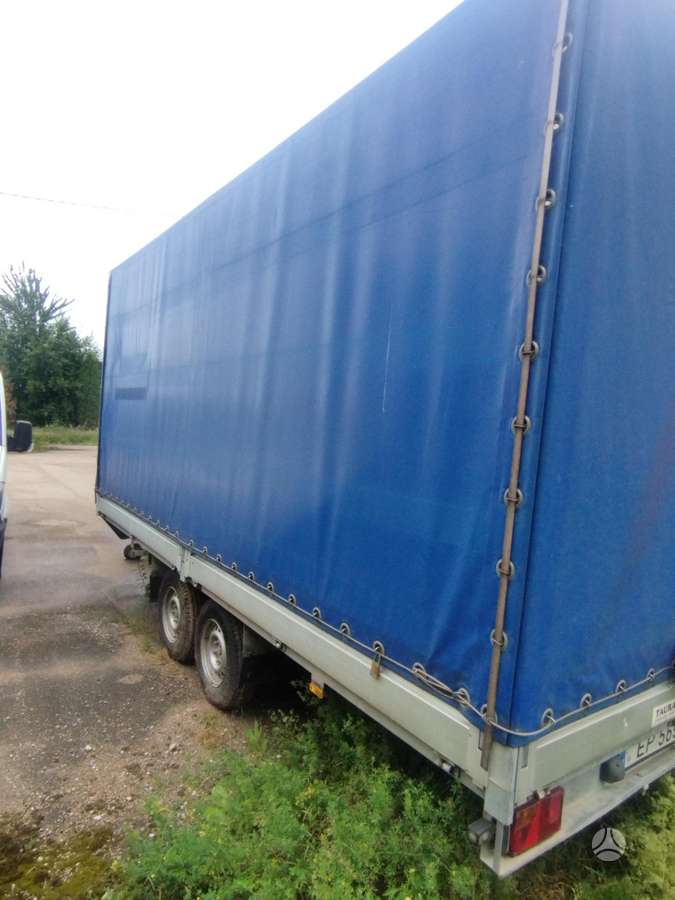 Tauras, passenger car trailers