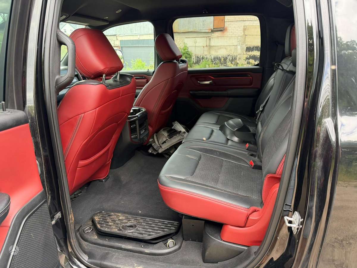 Ram 1500 - 10