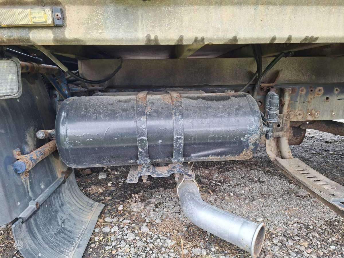 MAN L2000, trucks