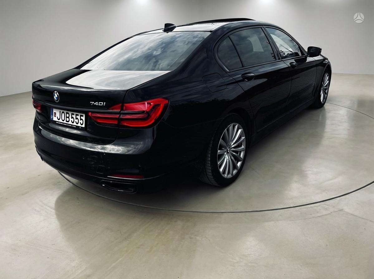 BMW 740, 3.0 l., Седан