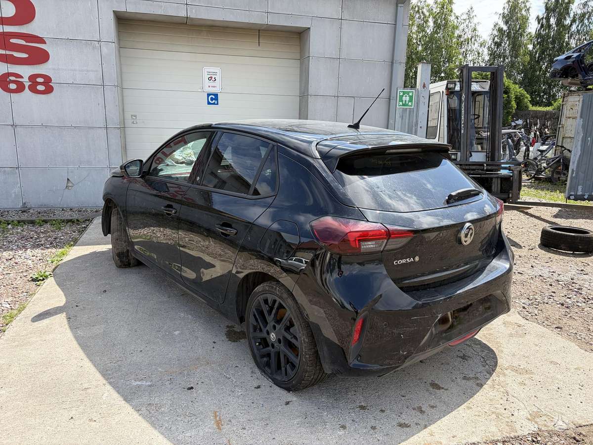 Opel Corsa Yra 1 2benzinas