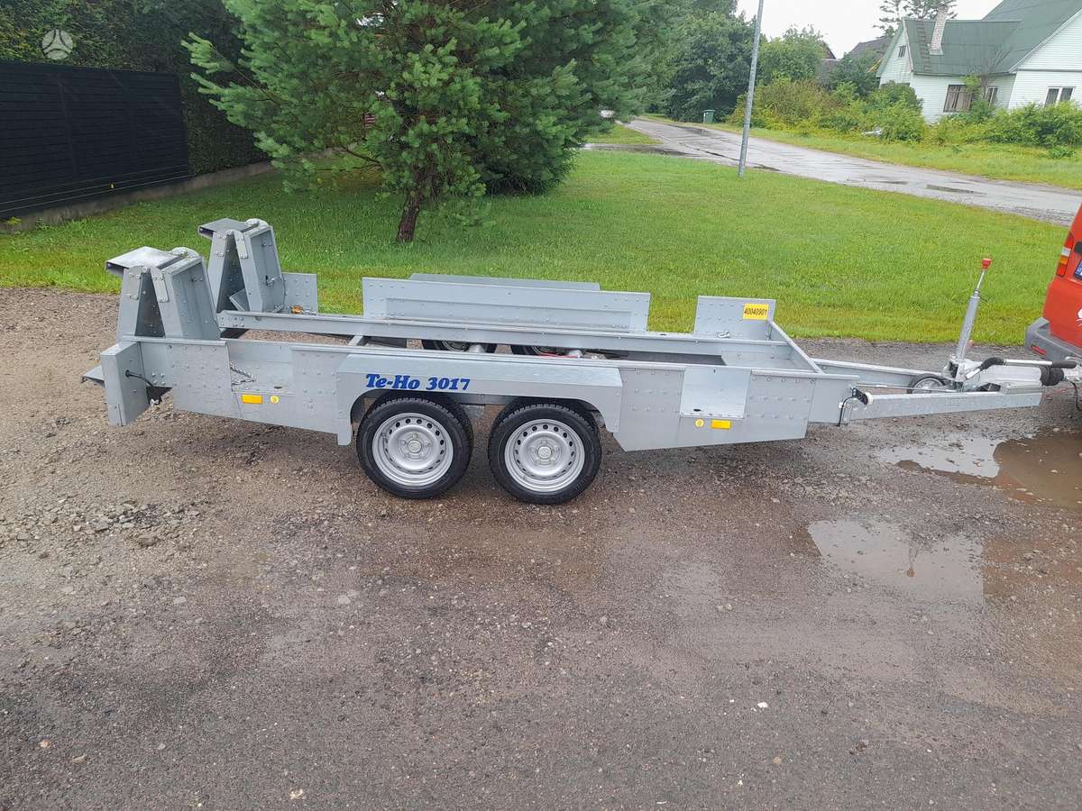 Techau 3017, passenger car trailers