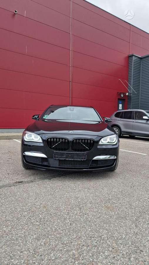 BMW 730, 3.0 l., Седан