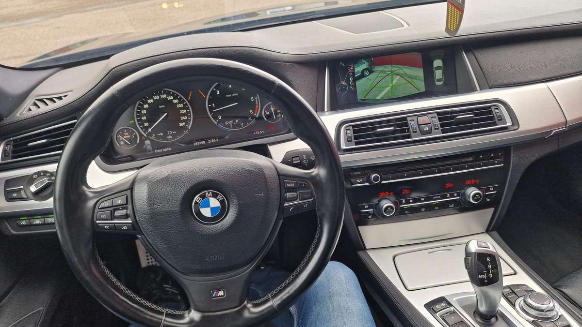 BMW 730, 3.0 l., Седан