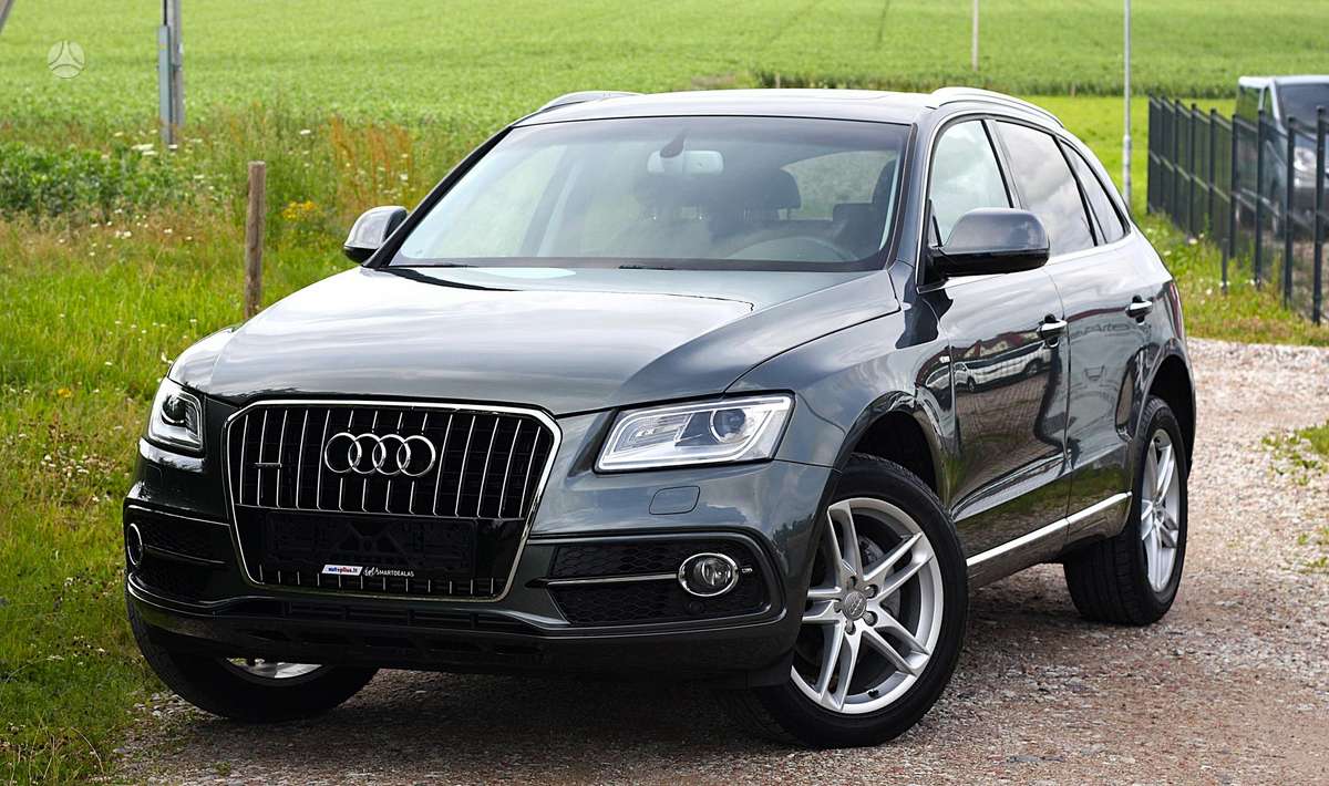 Audi Q5, 2.0 l., off-road / crossover