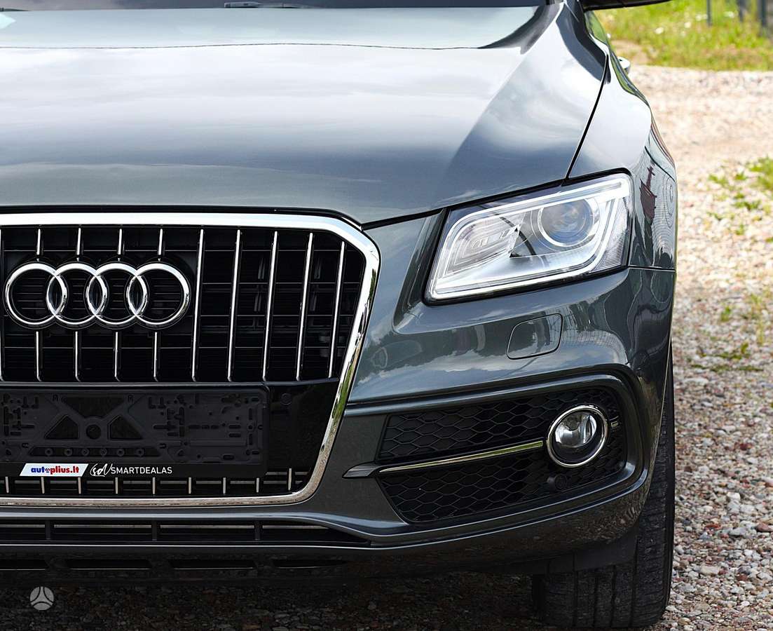 Audi Q5, 2.0 l., off-road / crossover