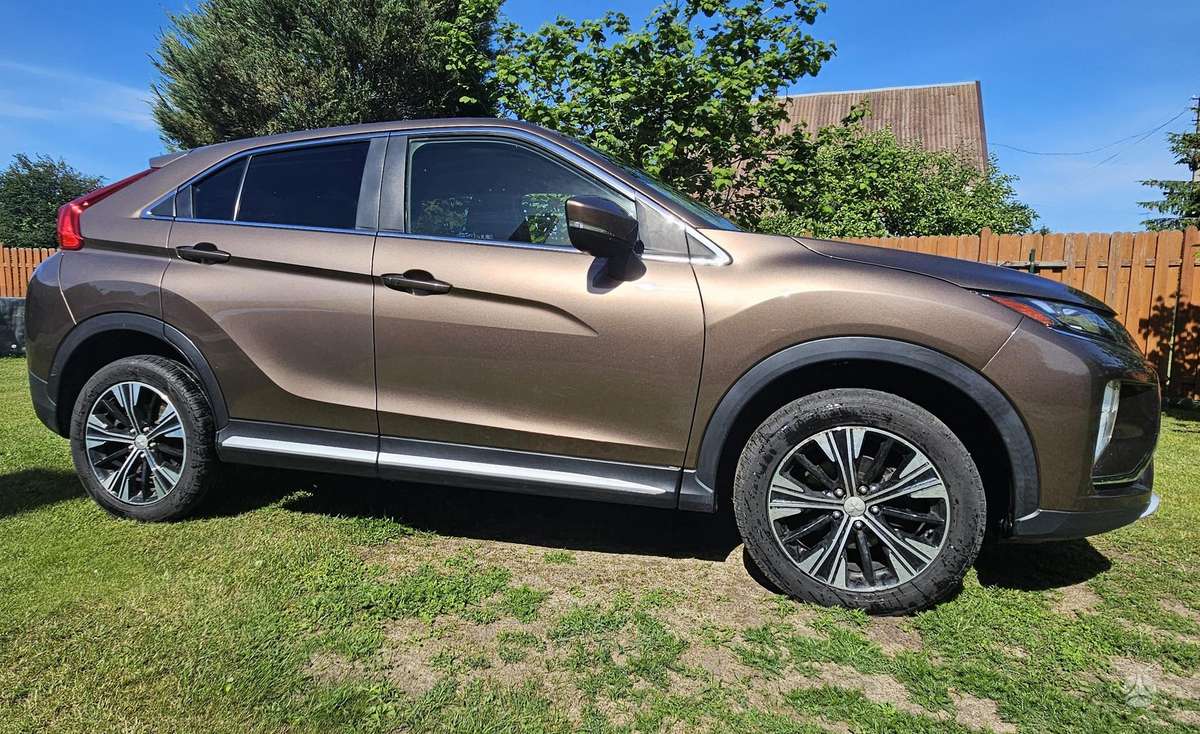 Mitsubishi Eclipse Cross, 1.5 l., Внедорожник / Кроссовер
