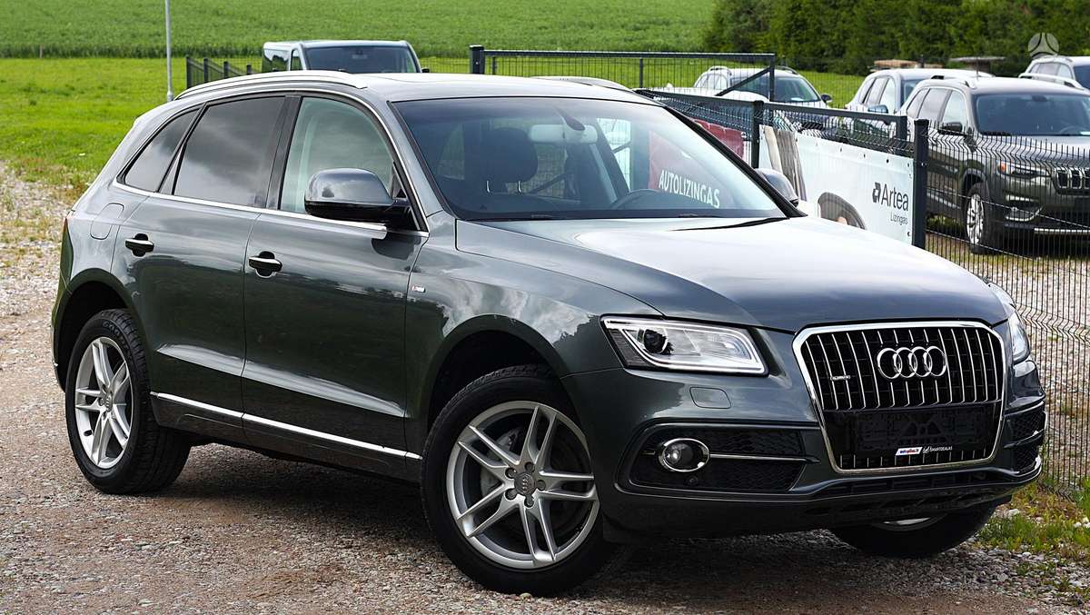 Audi Q5, 2.0 l., off-road / crossover