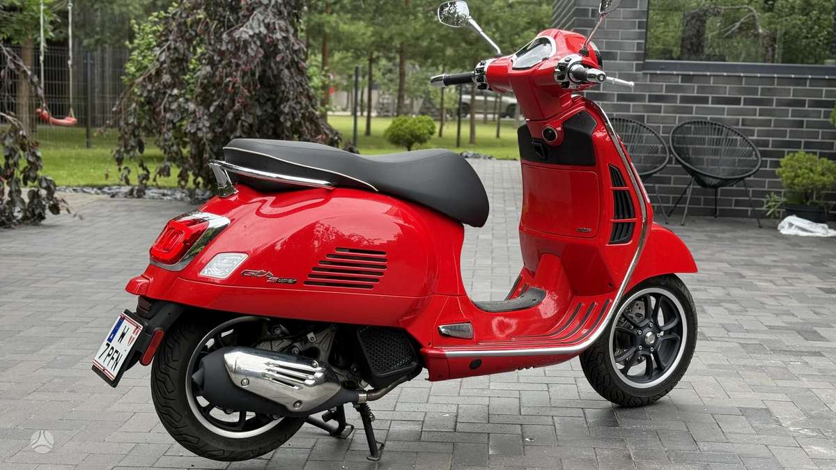 Piaggio Vespa 125cc, мотороллеры / мопеды