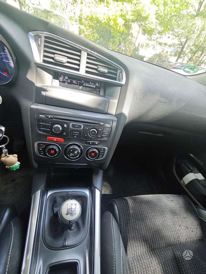 Citroen C4, 1.6 l., Хэтчбек