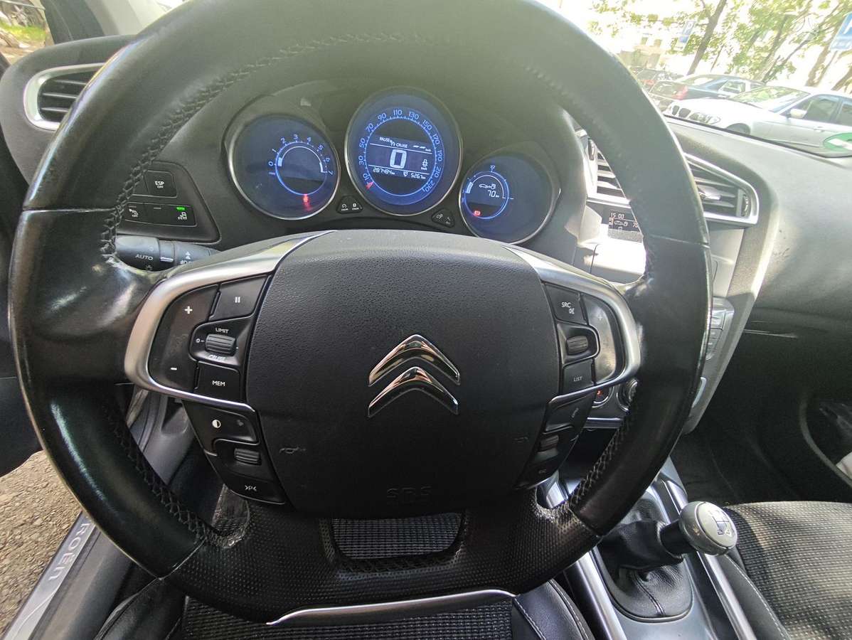 Citroen C4, 1.6 l., Хэтчбек