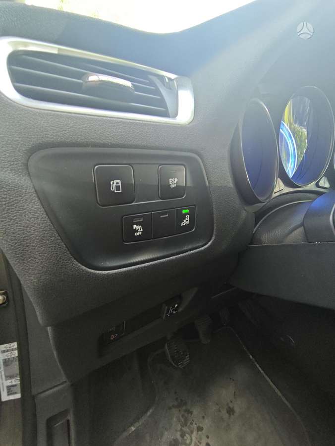 Citroen C4, 1.6 l., hatchback