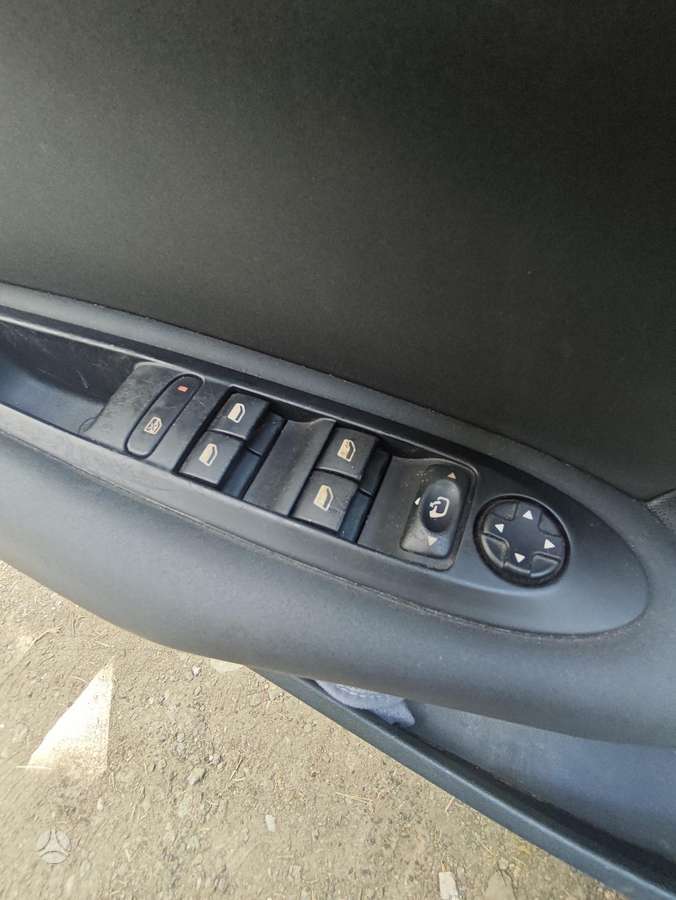 Citroen C4, 1.6 l., Хэтчбек