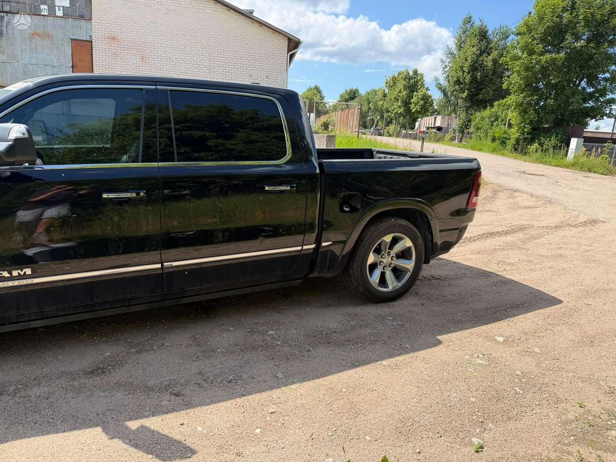 RAM 1500, 5.7 l., pick-up