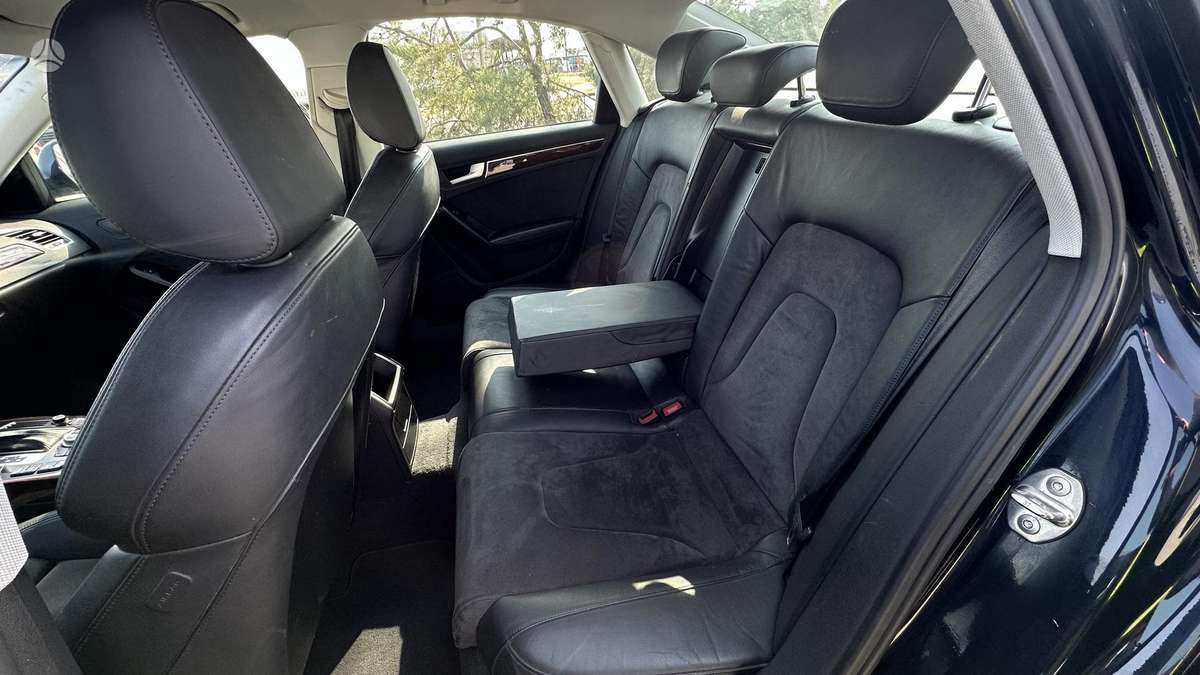 Audi A4, 2.7 l., Седан
