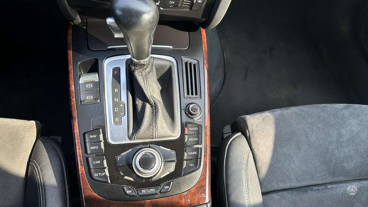 Audi A4, 2.7 l., Седан