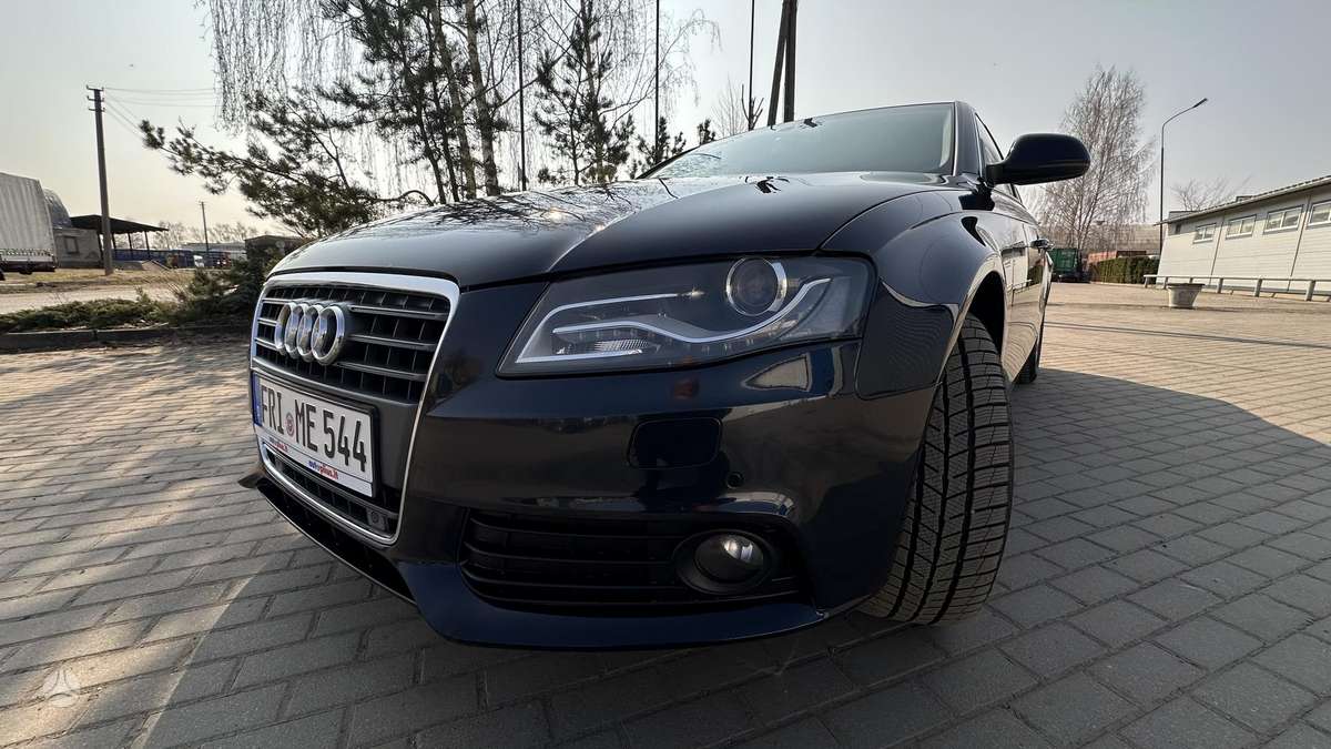 Audi A4, 2.7 l., Седан