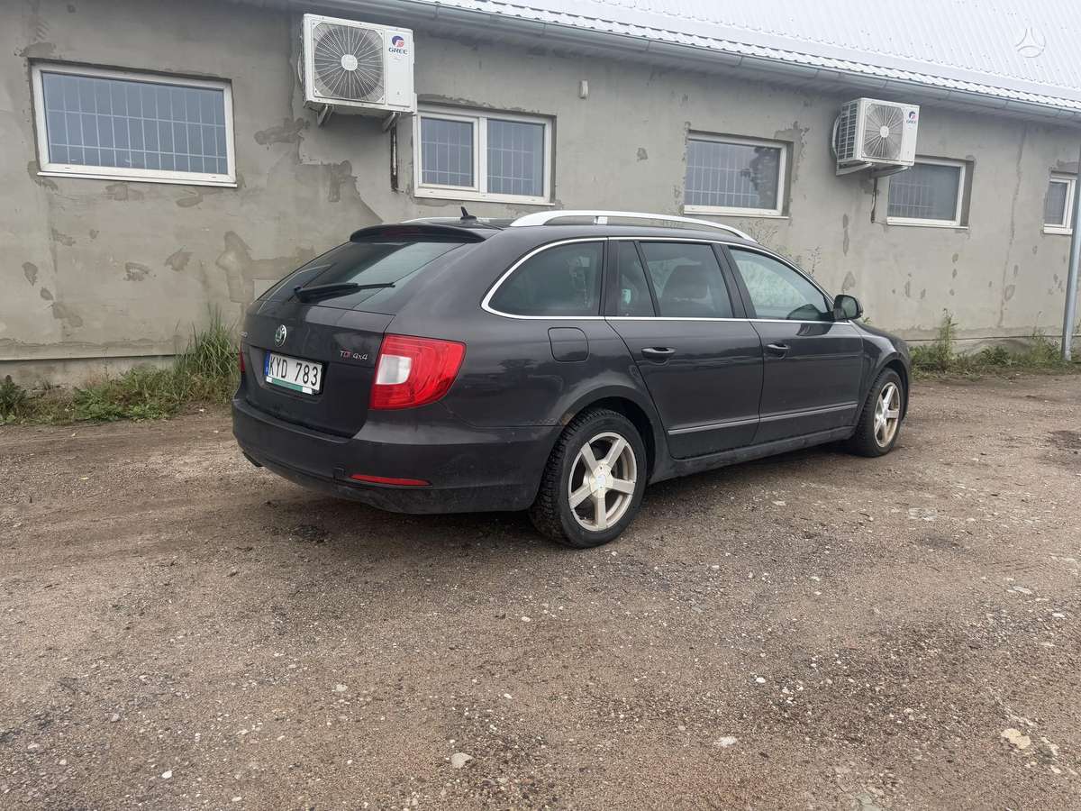 Skoda Superb, 2.0 l., wagon