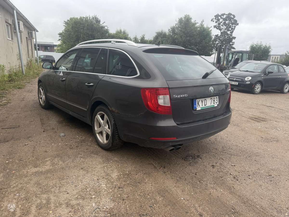 Skoda Superb, 2.0 l., wagon