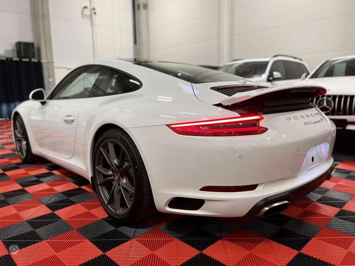 Porsche 911 - 6