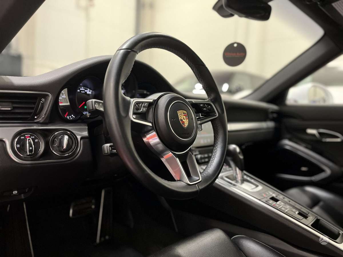 Porsche 911 - 12